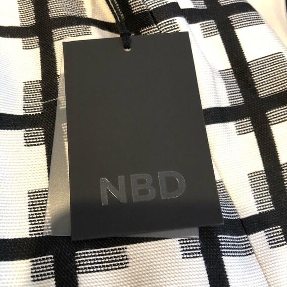 NBD Daylight Bliss black white plaid plunge neck flounce skirt mini dress NWT - Picture 10 of 16